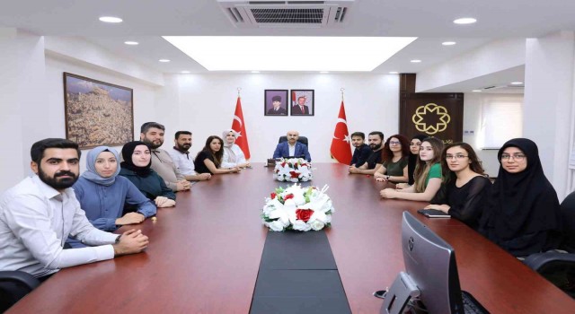 Mardin Valisi Demirtaş: Geleceğimizin teminatı olan gençlerimizin yanındayız