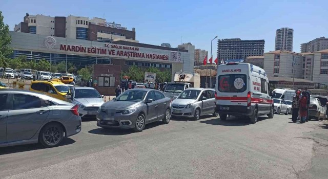 Mardinde inşaat işçileri arasında silahlı ve bıçaklı kavga: 5 yaralı