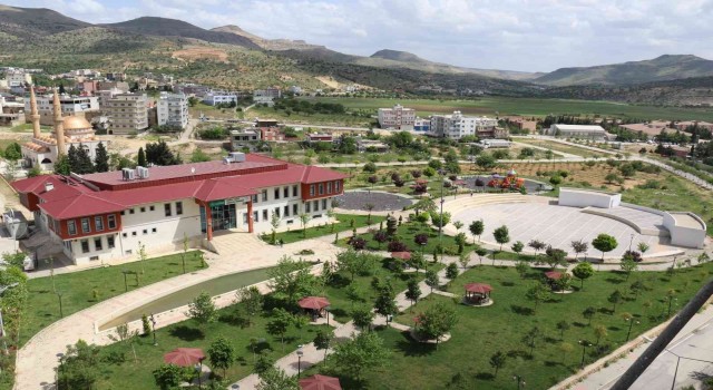 Mardindeki gençlik merkezi eğitim yuvası gibi