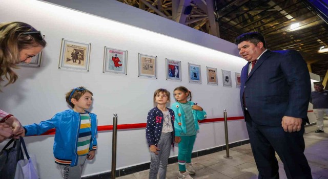 Maskın kalbinde Atatürk sergisi