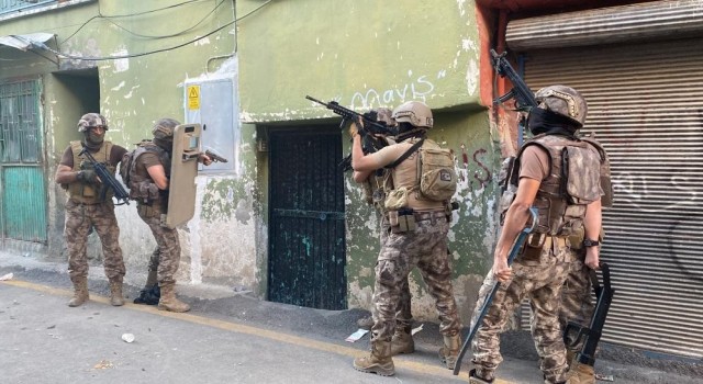 Mersinde DEAŞ operasyonunda 3 kişi tutuklandı