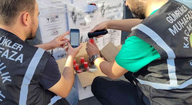Mersinde piyasa değeri 20 milyon lira olan 5 tır kaçak içki ele geçirildi