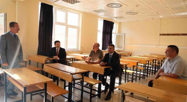 Milletvekili Çelik, BAÜNde 3+1 Eğitim sitemi hakkında bilgi aldı