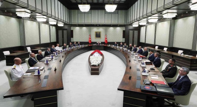Milli Güvenlik Kurulu (MGK) Toplantısı, Cumhurbaşkanı Recep Tayyip Erdoğan başkanlığında Beştepede başladı.