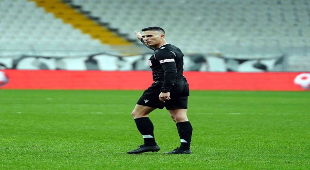 MKE Ankaragücü - Sivasspor maçında düdük Sarper Barış Sakada