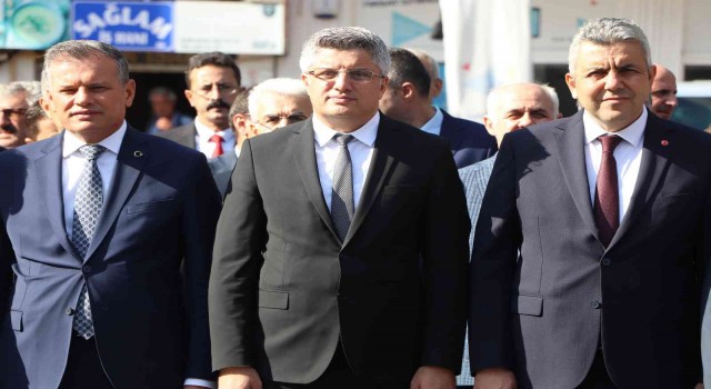 Müdür Ağar: İlk defa bu sene öğrencilerimizin sıralarında yardımcı ders kitapları hazır
