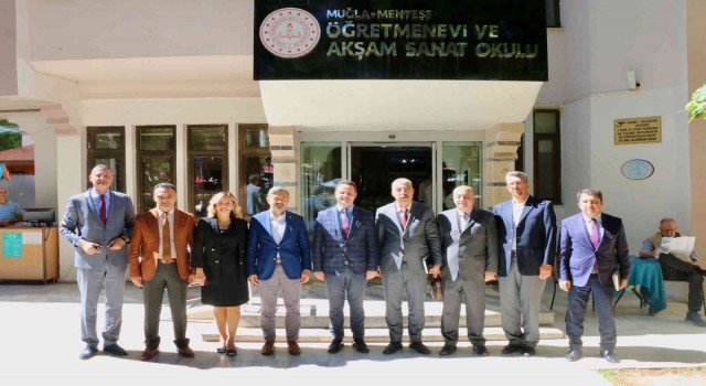 Muğla il Milli Eğitim Müdürü Çay eğitim sendikaları temsilcileri ile bir araya geldi