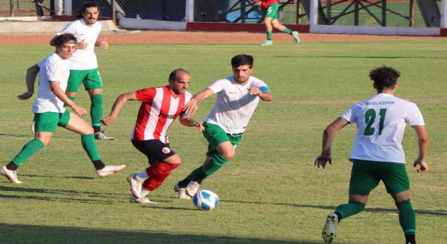 Muğlaspor hazırlık maçında İncirliovayı 4-0 mağlup etti