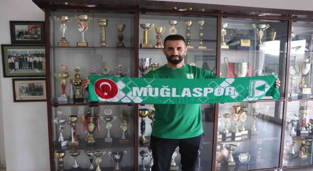 Muğlaspora şampiyon sol bek