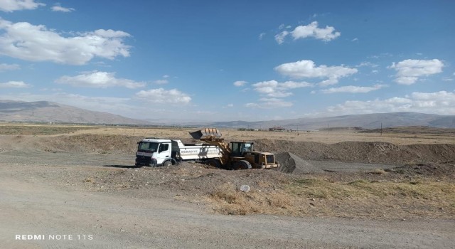 Muradiyede yol yapım çalışmaları