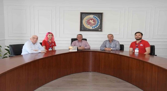 Murzioğlu ve Akyüz, başarılı öğrencileri kutladı