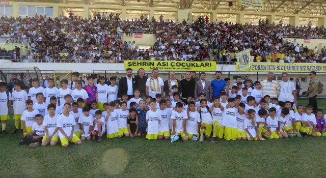 Muş Futbol Akademisinin startı verildi