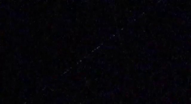 Muskın uyduları şaşırtmaya devam ediyor
