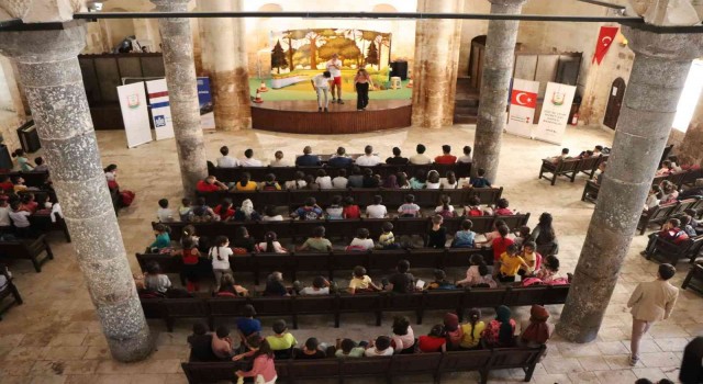 “Nefes Almadan” tiyatro oyunu izleyenlerden tam not aldı