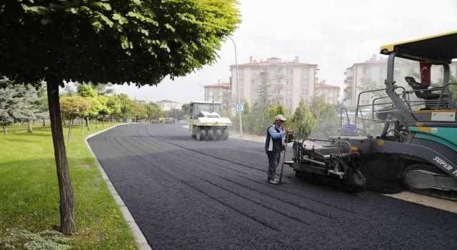 Nevşehir sokaklarında asfalt serimi devam ediyor