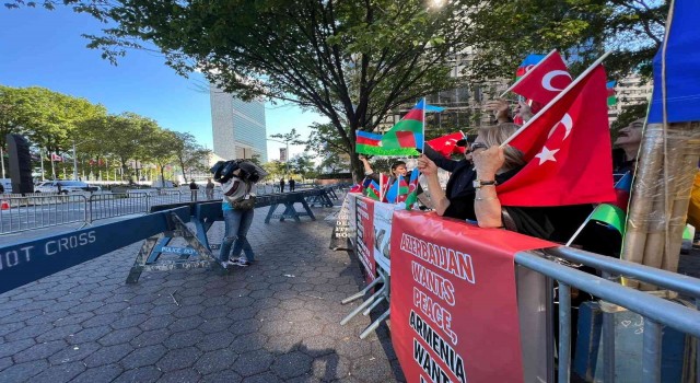 New Yorktaki BM Genel Merkezi önünde “Ermenistan” protestosu