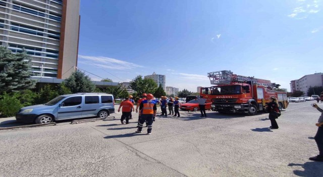 Niğdede gerçeği aratmayan tatbikat