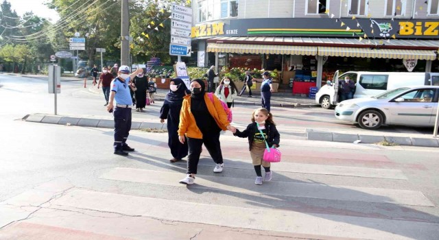 Öğrencilerin güvenliği için Zabıta ekipleri görev başında olacak