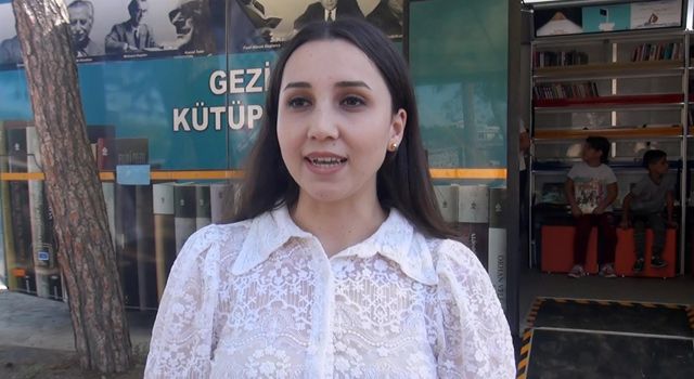 Osmaniye'de gezici kütüphane, köy okulunda öğrencilerle buluştu