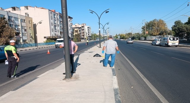 Otomobilin çarptığı 14 yaşındaki kız hayatını kaybetti