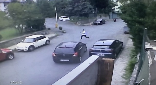 (Özel) İstanbulda sokak ortasında yaşanan korkunç cinayet kamerada