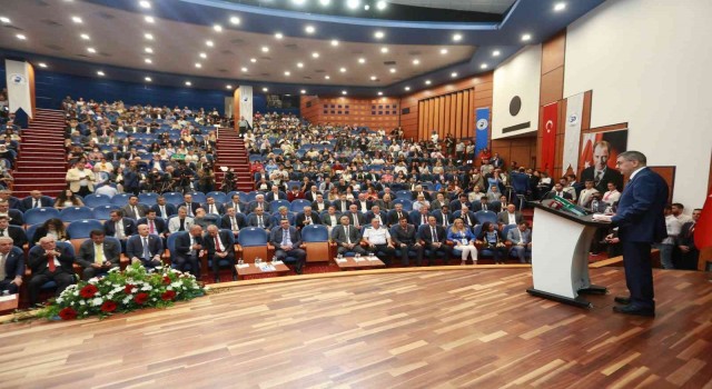 PAÜnün kuruluş etkinliği görkemli açılış töreniyle başladı