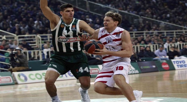 Pınar Karşıyaka, Kuzminskası kadrosuna kattı