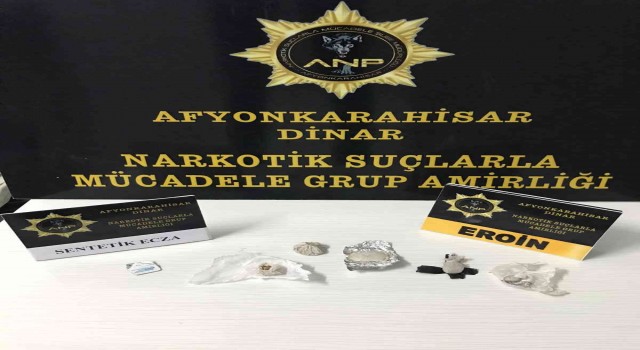 Polis 24 gram eroin ele geçirdi
