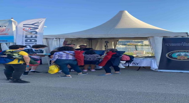 Polis ekipleri 7 bine yakın kişiyi güvenli internet konusunda bilgilendirdi