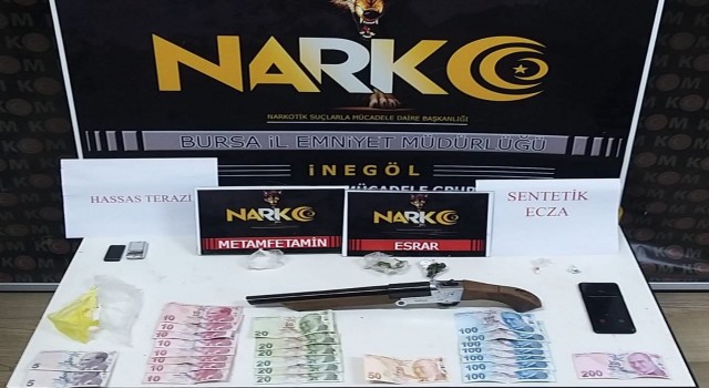 Polis ekiplerinden operasyon: 7 tabanca ele geçirildi