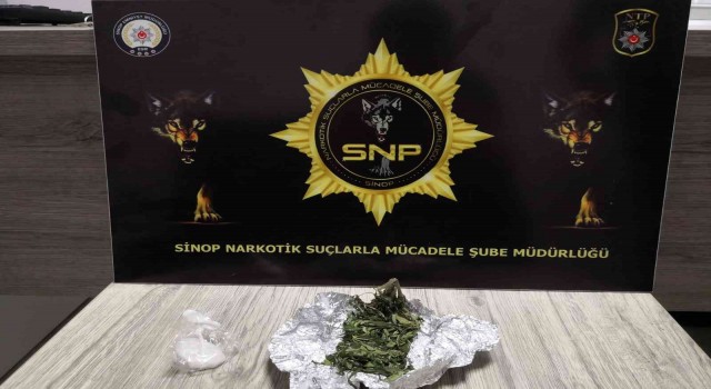 Polis kontrolünde uyuşturucuyla yakalandı