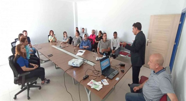 Polisten nüfus müdürlüğü personeline eğitim