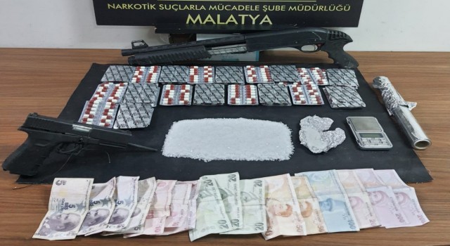 Polisten ‘torbacı operasyonu: 6 tutuklama