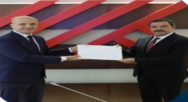 Rektör Bentli mazbatasını aldı