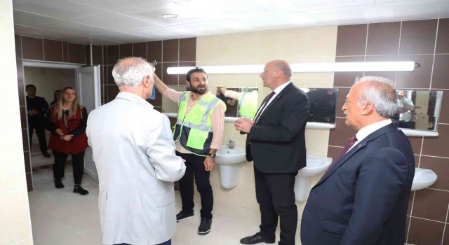 Rektör Çomaklı, üniversite yerleşkesinde bulunan yurtları ziyaret etti