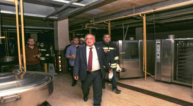 Rektör Çomaklıdan yangın açıklaması