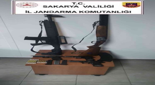 Ruhsatsız silah ticareti yapıyordu, jandarmaya yakalandı