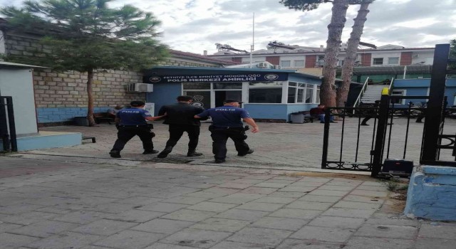 Sahte başkomiser yemek parasını ödemeyince yakalandı