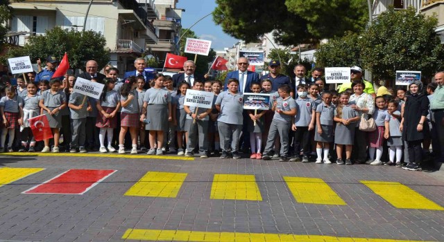 Salihlide önce yaya farkındalık etkinliği