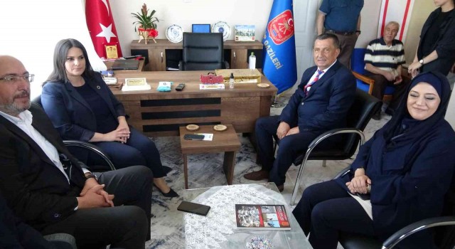 Sarıeroğlu: Kütahya mücadelenin, kuruluşun, kurtuluşun ve zaferin şehri