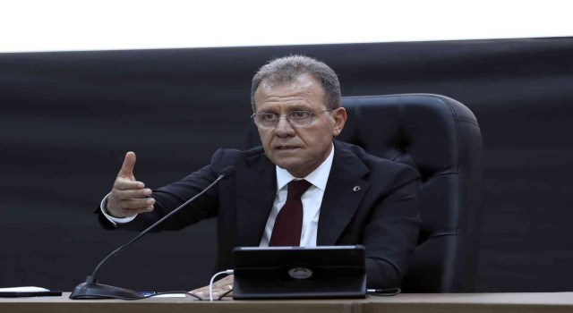 Vahap Seçer: "Benim derdim kamunun yararı ve meclisin itibarı"