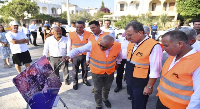 Seçer: Rahat ve konforlu yollar için pist gibi yollar yapıyoruz