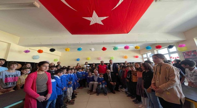 Şehit Mehmet Tamisin adı kütüphanede yaşatılacak