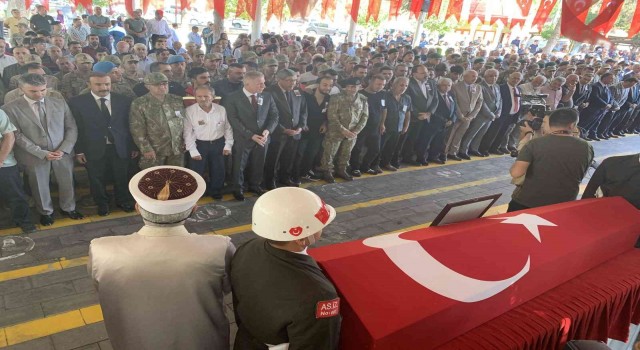 Şehit Sözleşmeli Er, Aytek dualarla son yolculuğuna uğurlandı