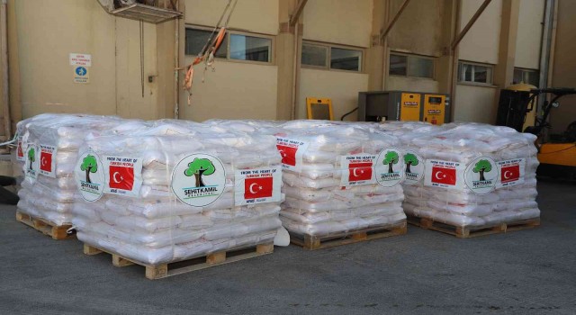 Şehitkamilden Pakistana gıda desteği