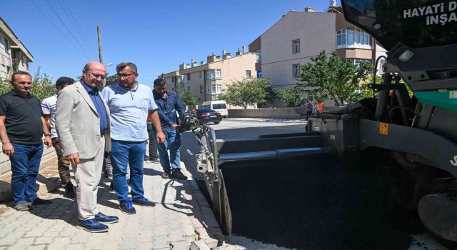 Selçukluda asfalt çalışmaları aralıksız sürüyor