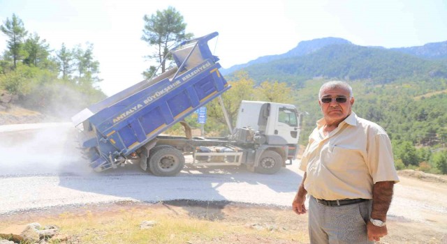 Serikte 30 kilometrelik grup yolu asfaltlanıyor