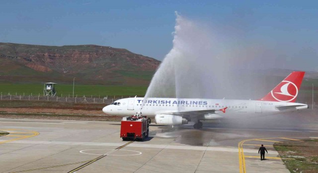 Siirt Havalimanında 1 ayda 5 bin 985 yolcuya hizmet verildi