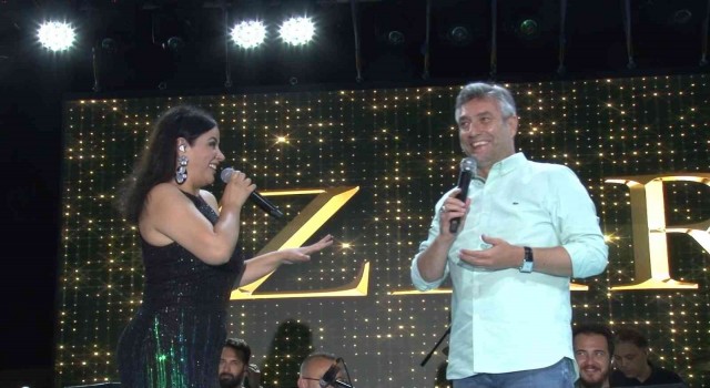 Şilede, “Yaz Boyu Festival” etkinliklerinin kapanışında Zara rüzgarı esti