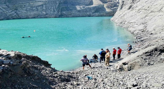 Şırnakta kamyonla gölete düşen şoförün cesedine ulaşıldı
